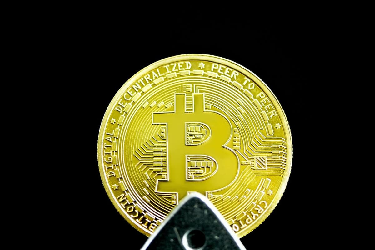 Erneute Bitcoin Kurs Explosion – Rallye uber 43.000 Dollar