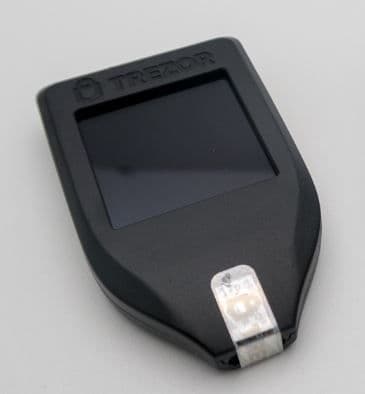 Hardware-Wallet Review: Das neue TREZOR Model T