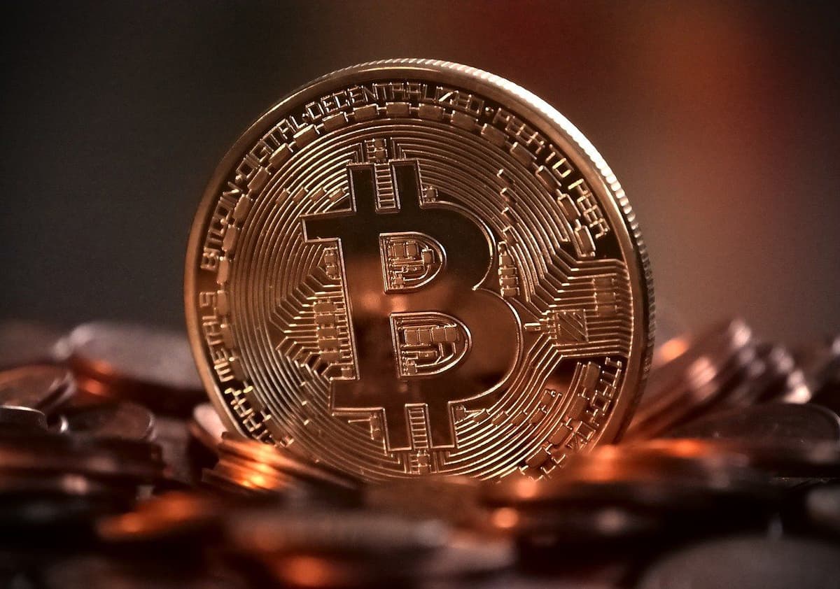 3 Reasons Why Bitcoin Price Is UP &#8211; The 3rd One Is Obvious!