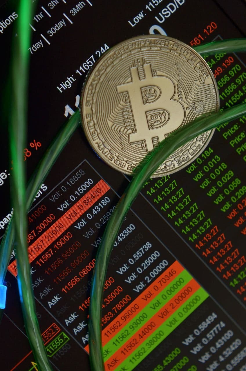 El precio del Bitcoin se ve por debajo de los 30.000 dolares