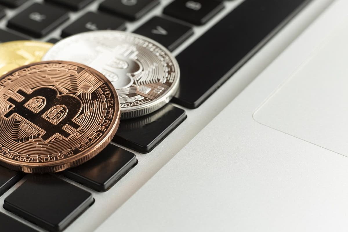 Bitcoin EXPLOSE alors que les banques americaines sont risques! BTC 30K?