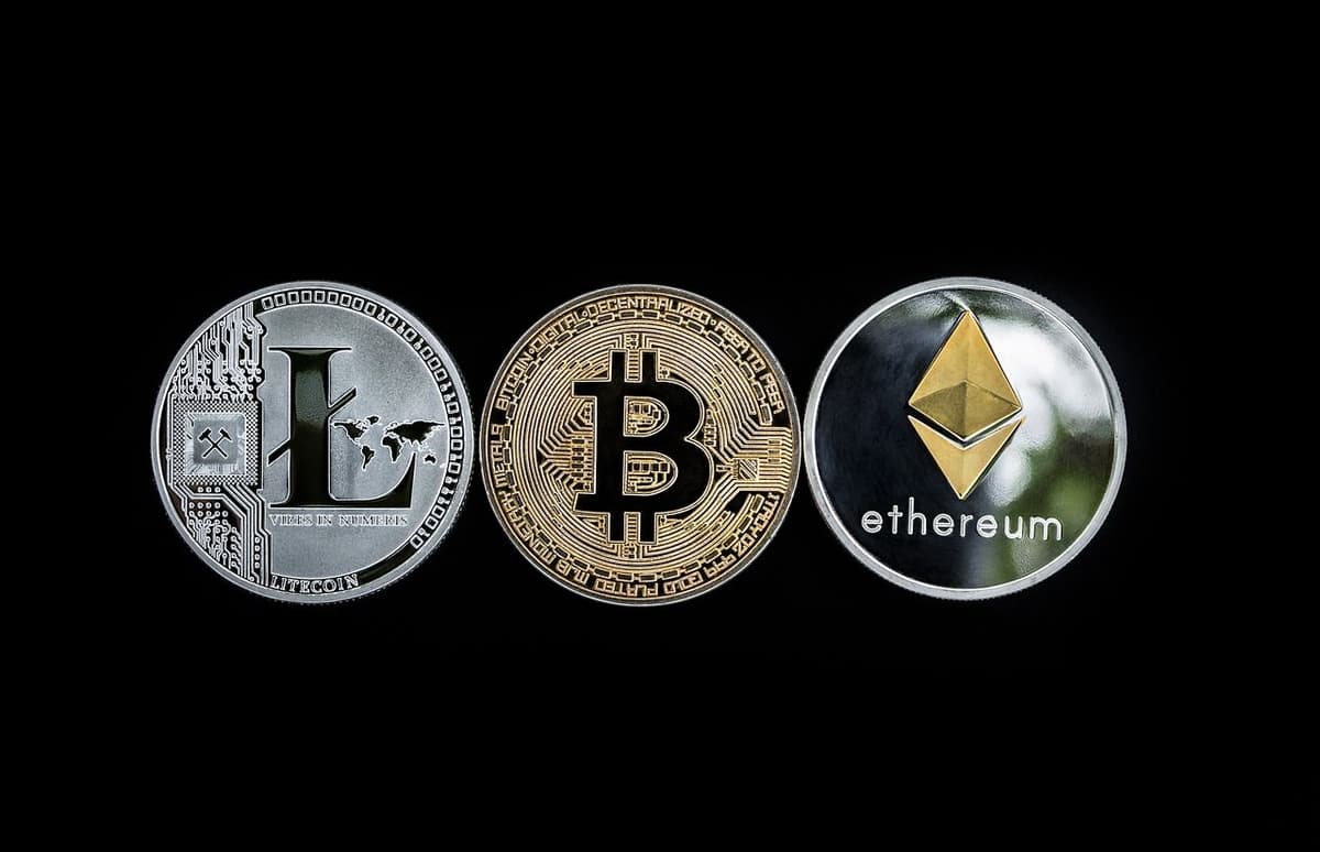 3 Cryptos sous-evalues qui Pourraient EXPLOSER en 2022