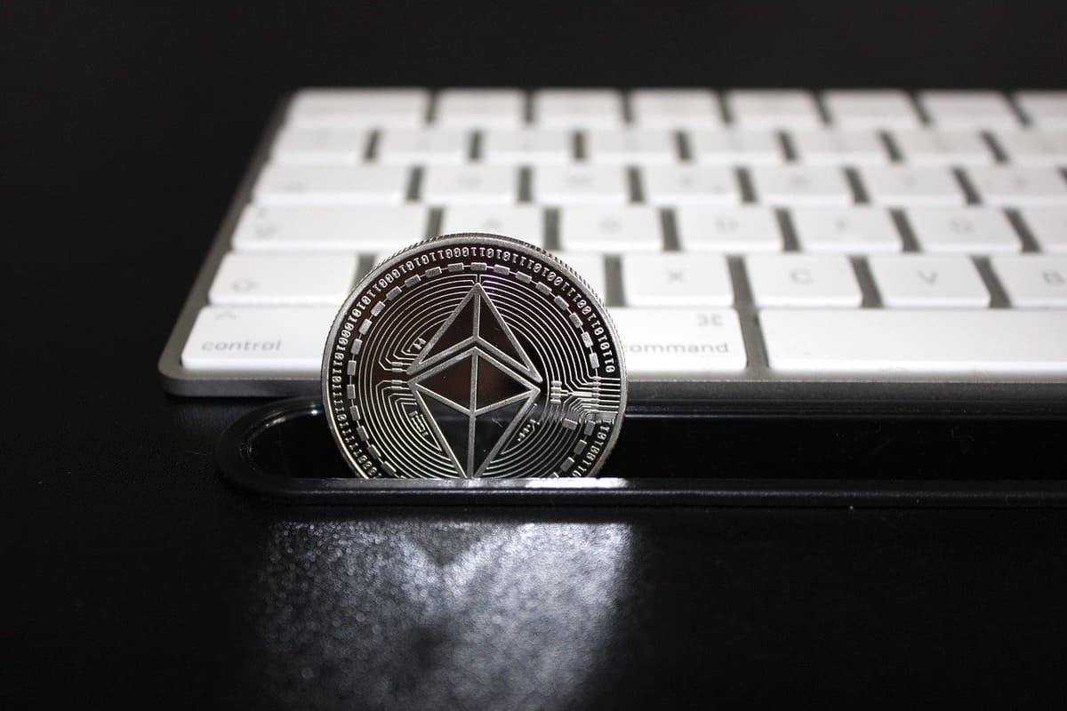 Prix Ethereum baisse alors que les Prix Cryptos s’ajustent… Acheter ETH?