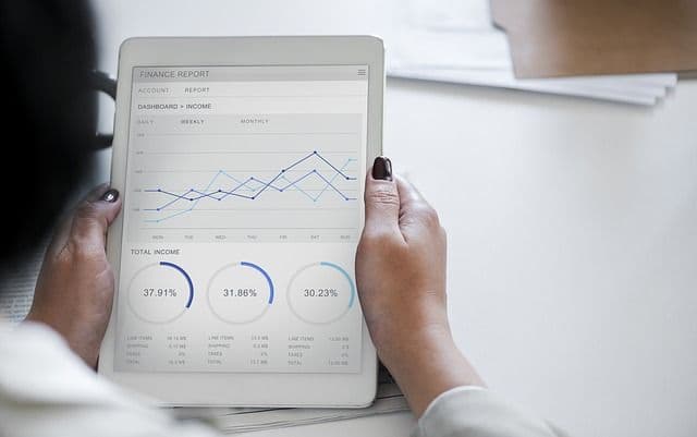 EOS and XRP Placed Aside Bitcoin in Weiss Crypto Ratings Annual Outlook