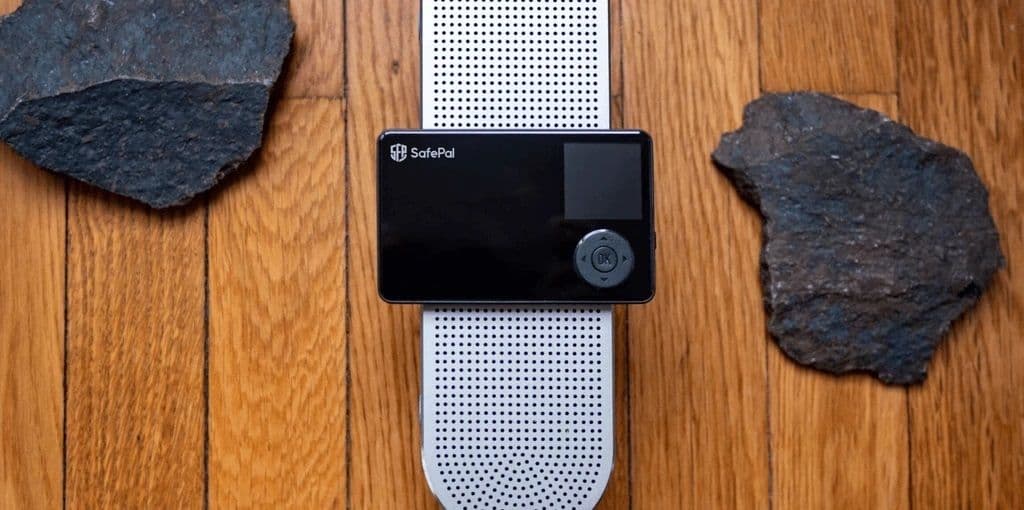 Protect Your Cryptocurrencies with the Binance Backed SafePal Hardware Wallet