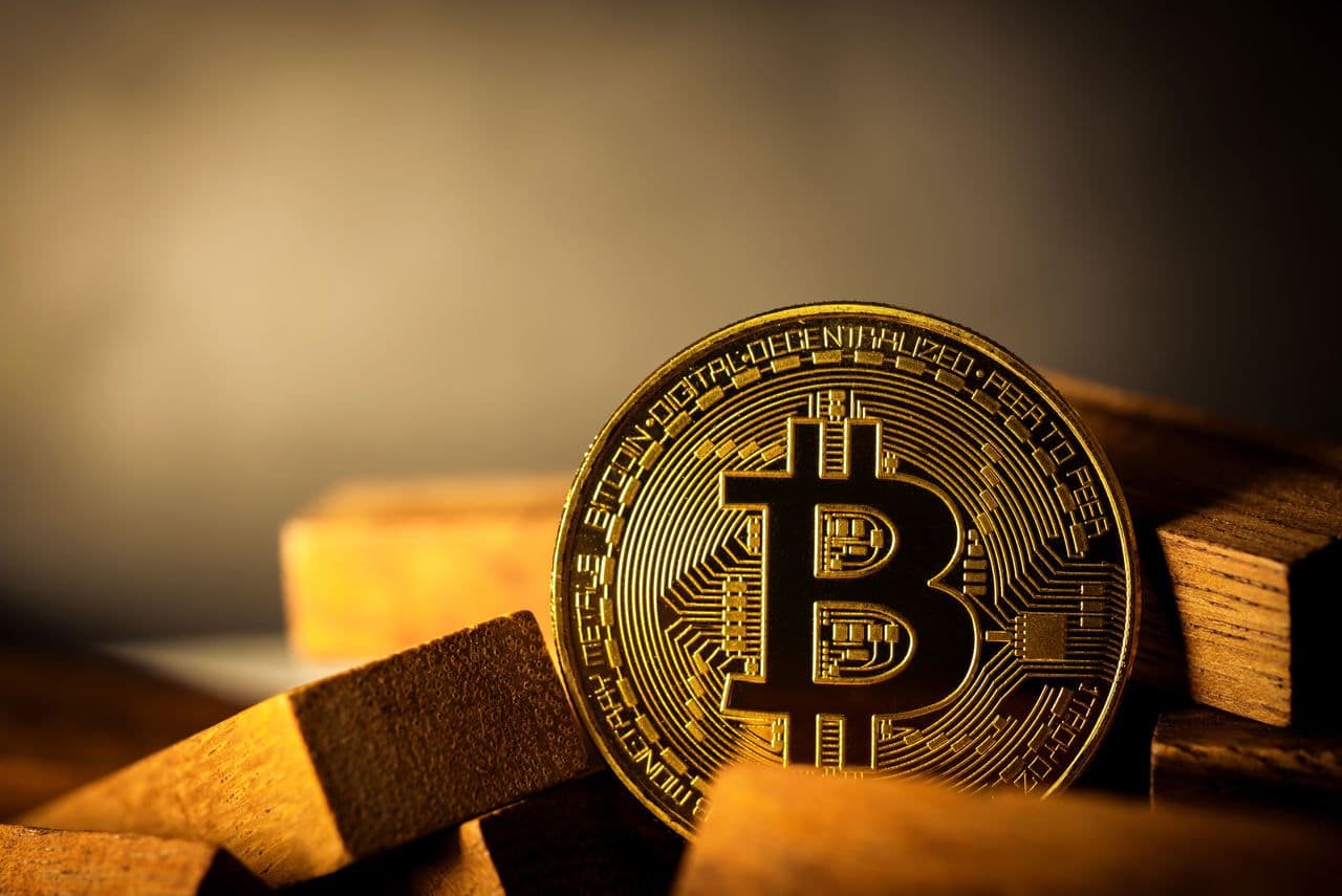 Gold vs. Bitcoin: Diese Assets gehoren jetzt ins Depot!