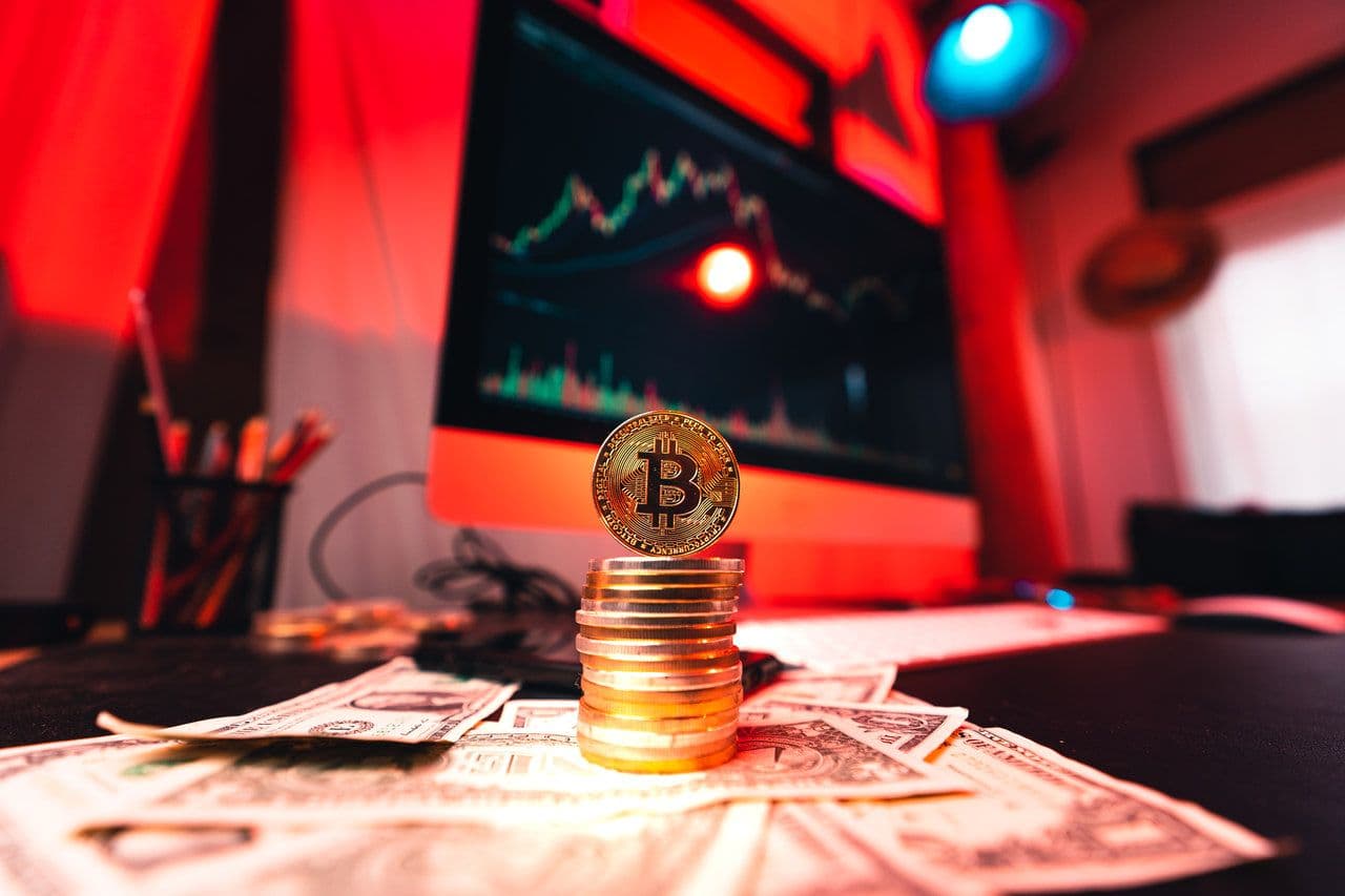 Krypto Bullrun: Bitcoin und Altcoins steigen, wahrend die Aktienrallye anhalt