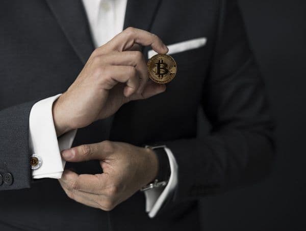 百万富翁人雷·达里奥选择投资比特币,不再支持债券