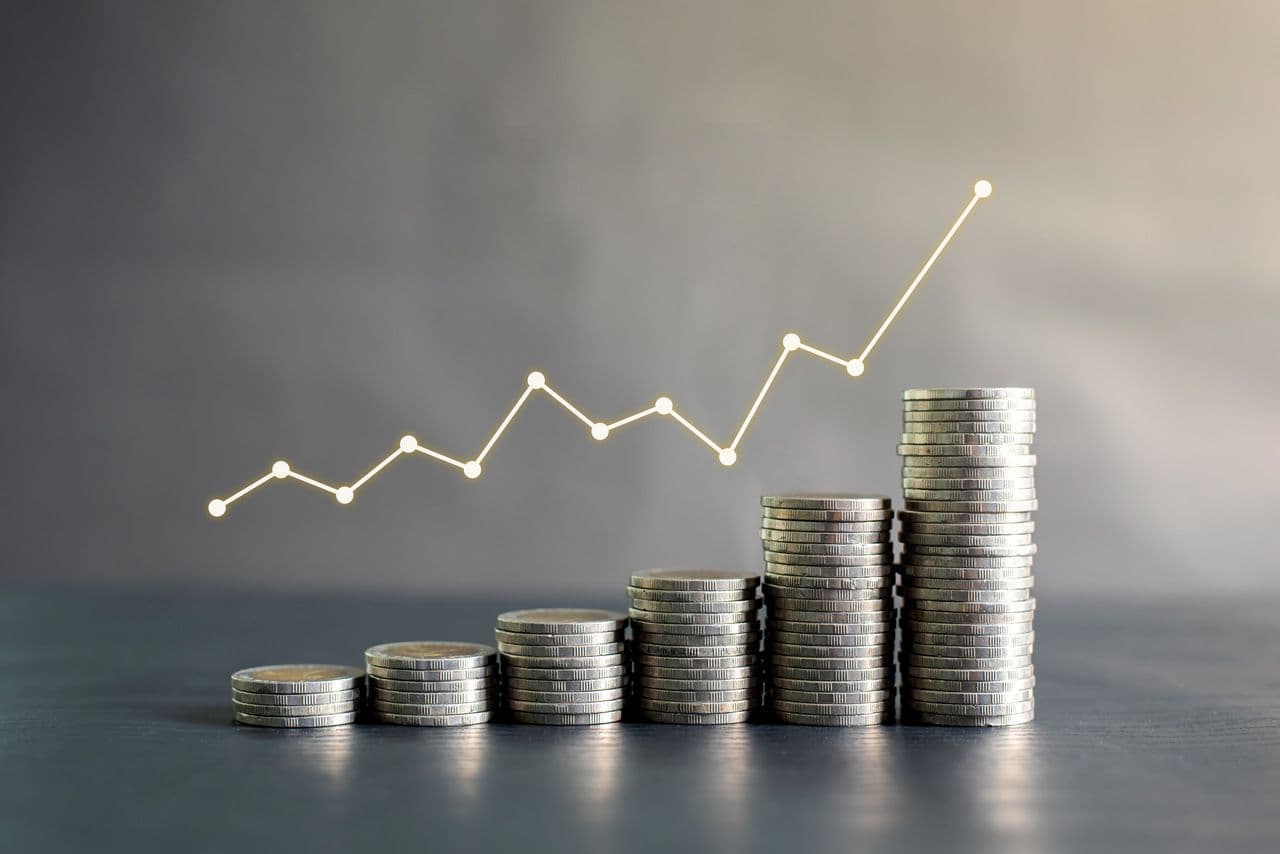 HODL oder nicht HODL: Enthullung der 1-Jahres-Gewinnprognosen fur ETH, XRP, BTC und ADA Krypto-Investitionen